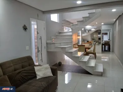 Sobrado com 3 Quartos à venda, 240m² no Parque Renato Maia, Guarulhos