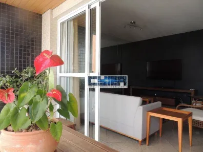 Apartamento com 4 Quartos para alugar, 217m² no Gonzaga, Santos