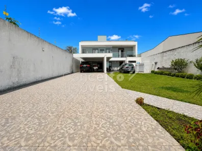 Sobrado com 3 Quartos à venda, 240m² no Contorno, Ponta Grossa