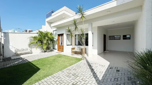 Casa com 4 Quartos à venda, 136m² no Guaratuba, Guaratuba
