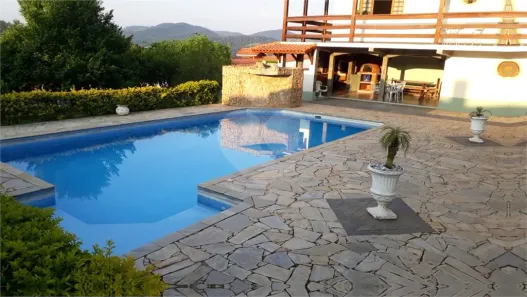 Fazenda/Sítio com 3 Quartos à venda, 480m² no Centro, Nazaré Paulista