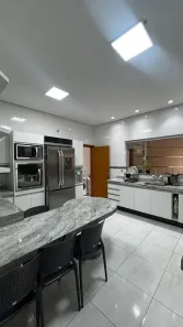 Casa com 4 Quartos à venda, 280m² no Residencial Amazonas, Franca