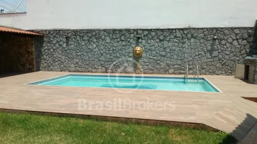 Casa com 3 Quartos à venda, 260m² no Vila Valqueire, Rio de Janeiro