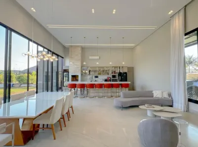 Casa de Condomínio com 4 Quartos para alugar, 320m² no Esperança, Londrina