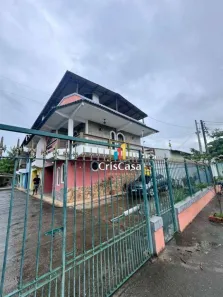 Casa com 2 Quartos para alugar, 100m² no Extensão do Bosque, Rio das Ostras