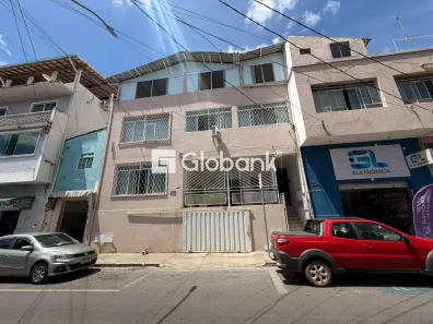 Apartamento com 3 Quartos para alugar, 80m² no Centro, Montes Claros
