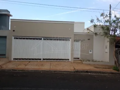 Casa com 3 Quartos à venda, 230m² no Jardim Primor, Araraquara