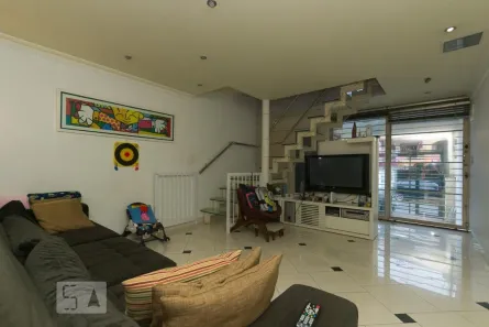 Casa com 3 Quartos à venda, 250m² no Mirandópolis, São Paulo