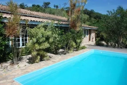 Fazenda/Sítio com 3 Quartos à venda, 200m² no Cedro, Paraibuna