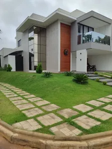 Sobrado com 3 Quartos à venda, 230m² no Parque das Nogueiras, Sete Lagoas