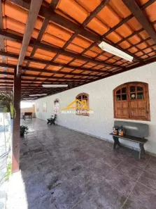 Fazenda/Sítio com 6 Quartos à venda, 250m² no Gentileza, Betim