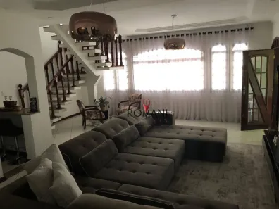 Sobrado com 5 Quartos para venda ou aluguel, 450m² no Vila Júlia, Poá