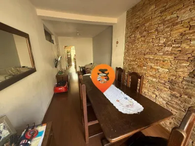 Casa com 3 Quartos à venda, 330m² no Colégio Batista, Belo Horizonte