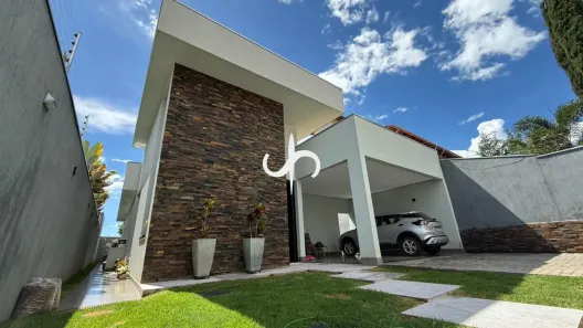 Casa com 3 Quartos à venda, 180m² no Anápolis City, Anápolis