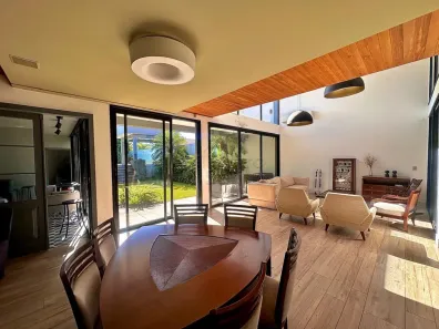 Casa com 3 Quartos à venda, 319m² no Centro, Pelotas