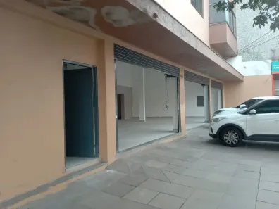 Ponto Comercial à venda, 555m² no Passo da Areia, Porto Alegre