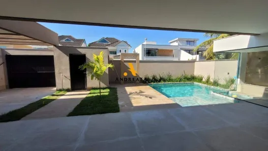 Casa de Condomínio com 4 Quartos à venda, 320m² no Recreio dos Bandeirantes, Rio de Janeiro