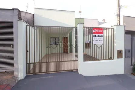 Casa com 3 Quartos para alugar, 78m² no Jardim da Luz, Londrina