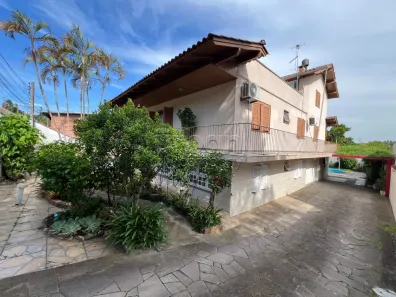 Casa com 5 Quartos à venda, 400m² no Olaria, Canoas