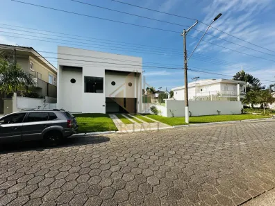Casa de Condomínio com 5 Quartos à venda, 480m² no Jardim Acapulco, Guarujá