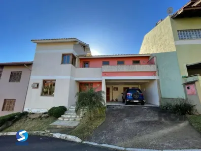 Casa de Condomínio com 4 Quartos à venda, 270m² no Cavalhada, Porto Alegre
