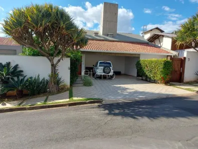 Casa de Condomínio com 4 Quartos à venda, 398m² no Vila Brandina, Campinas