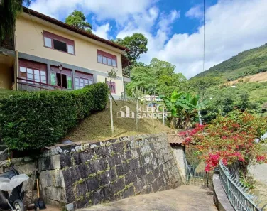 Casa com 2 Quartos à venda, 197m² no Cascatinha, Nova Friburgo