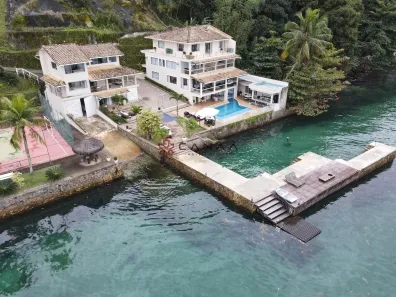 Casa com 9 Quartos à venda, 700m² no Colégio Naval, Angra dos Reis