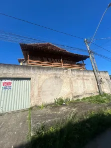 Sobrado com 5 Quartos à venda, 200m² no São Francisco, Serra