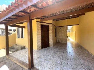 Casa com 3 Quartos para alugar, 100m² no Parque Rosário, Campos dos Goytacazes