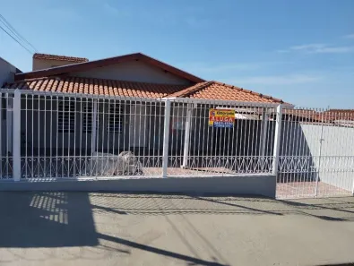 Casa com 3 Quartos para alugar, 185m² no Parque João de Vasconcelos, Sumaré