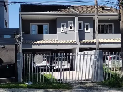 Sobrado com 3 Quartos à venda, 181m² no Novo Mundo, Curitiba