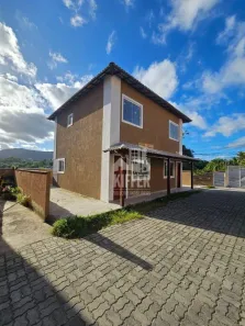 Casa de Condomínio com 2 Quartos à venda, 60m² no Itapeba, Maricá