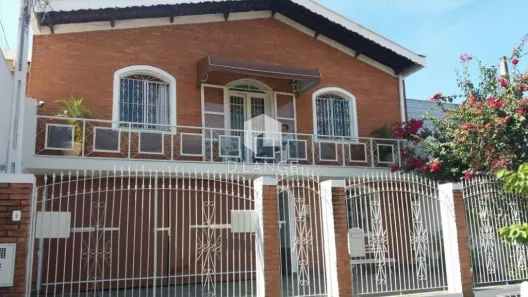 Casa com 3 Quartos para alugar, 246m² no Jardim Leonor, Campinas