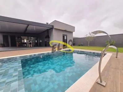 Casa de Condomínio com 3 Quartos à venda, 321m² no Centro, Cotia