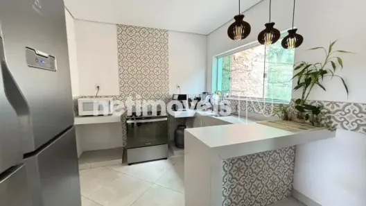 Casa com 3 Quartos à venda, 257m² no Ipê, Belo Horizonte