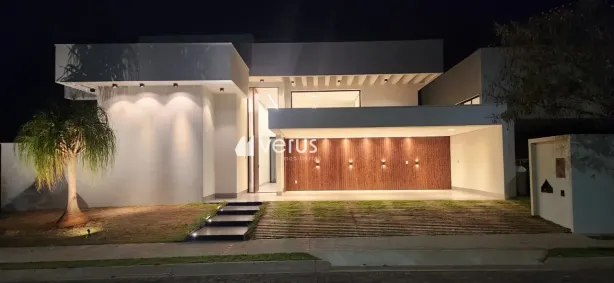 Casa de Condomínio com 3 Quartos para alugar, 212m² no Laranjeiras, Uberlândia