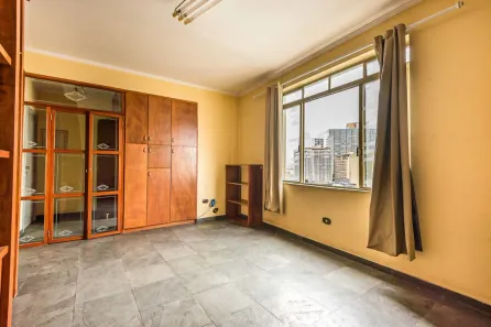 Ponto Comercial para alugar, 30m² no Santa Efigênia, São Paulo