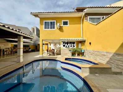Casa com 4 Quartos à venda, 384m² no Glória, Macaé