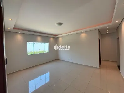 Casa com 4 Quartos à venda, 200m² no Alto Umuarama, Uberlândia