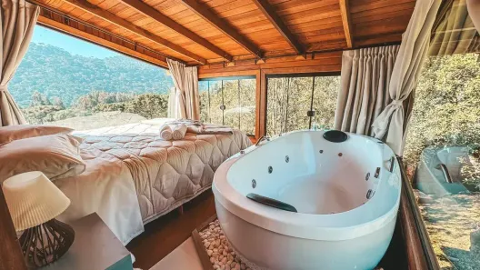 Imóvel Comercial com 6 Quartos à venda, 20000m² no Vacas Gordas, Urubici