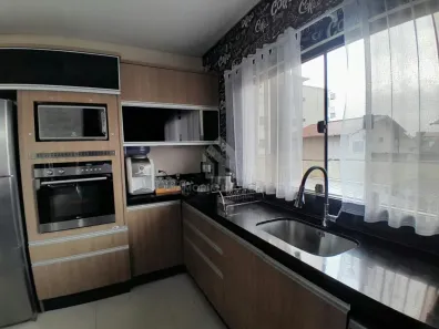 Casa com 3 Quartos para alugar, 290m² no Dom Bosco, Itajaí