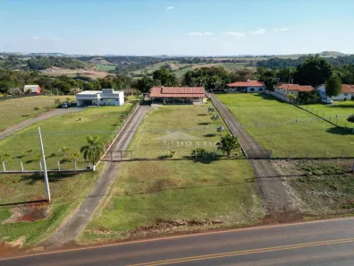 Fazenda/Sítio com 3 Quartos à venda, 210m² no Pr-090, Ibiporã