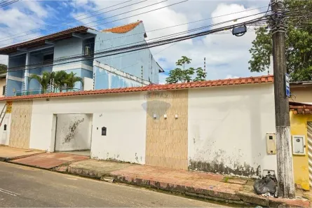 Casa com 3 Quartos à venda, 300m² no Alvorada, Manaus