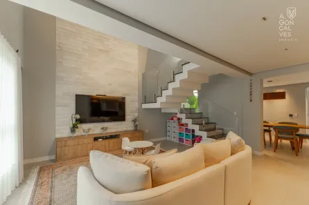 Casa de Condomínio com 4 Quartos à venda, 293m² no Santo Inácio, Curitiba