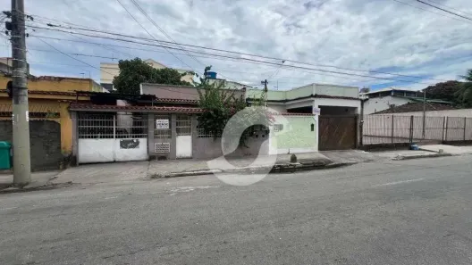 Casa com 6 Quartos à venda, 400m² no Alcântara, São Gonçalo