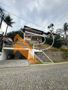 Casa de Condomínio com 3 Quartos à venda, 327m² no Santo Antônio, Niterói