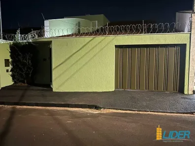 Casa com 3 Quartos à venda, 123m² no Jardim Europa, Uberlândia