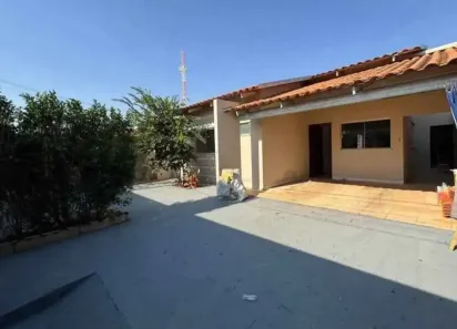 Casa com 3 Quartos à venda, 104m² no Parque das Laranjeiras, Maringá