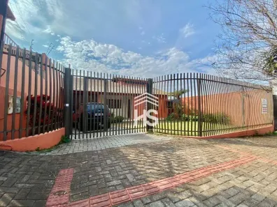 Casa com 3 Quartos à venda, 237m² no Centro, Cascavel